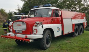 hasici-dobrovolni-hasici-hasicske-auto