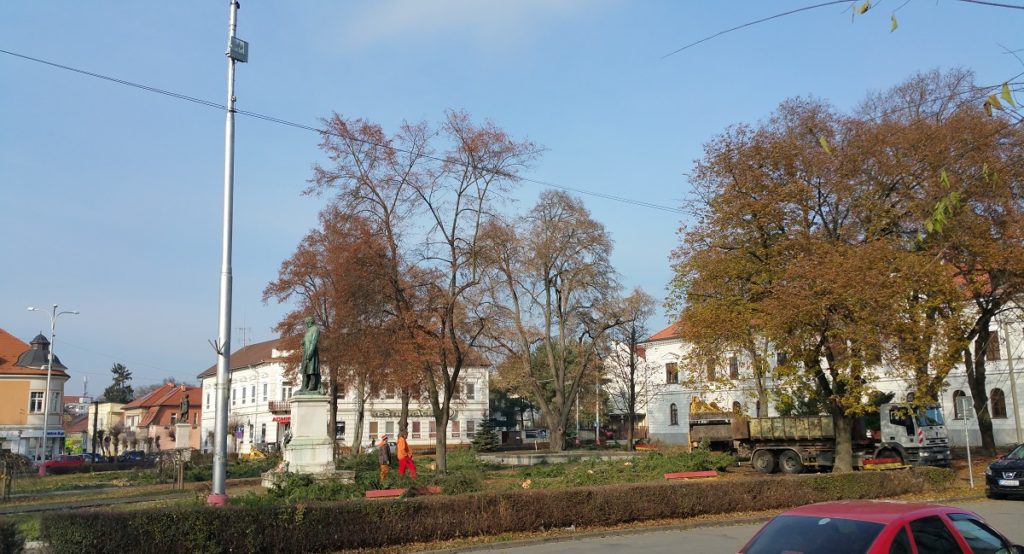 namestie-mihalya-tompu-2