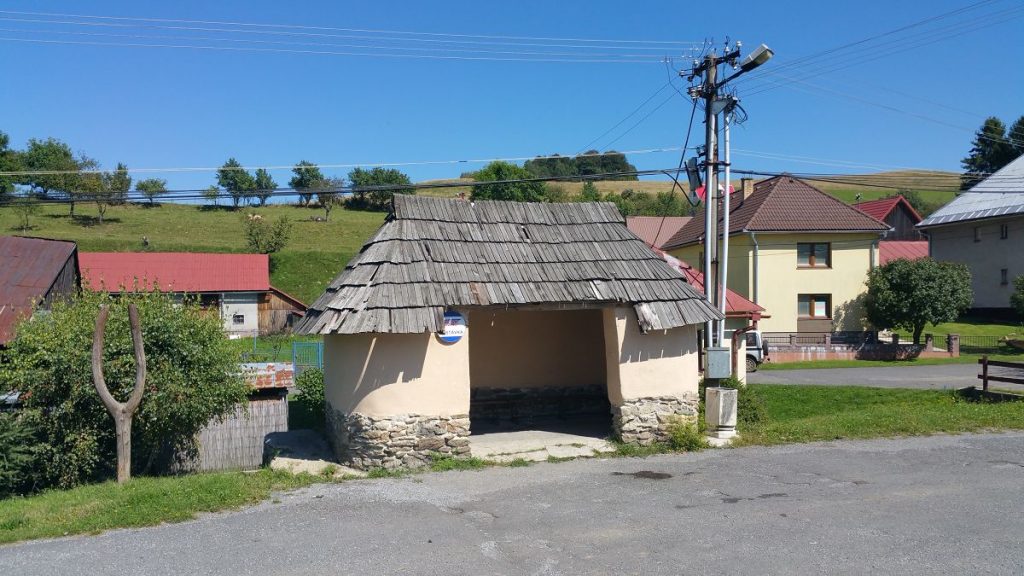 Autobusová zastávka Ďubákovo