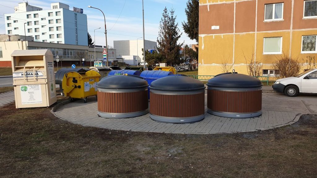 Polopodzemné kontajnery Lučenec