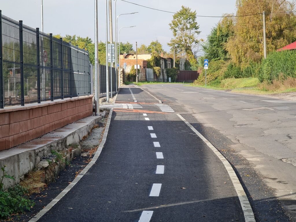 Cyklochodník pri priemyselnej zóne Fiľakovo. Foto: Sobotnik.sk