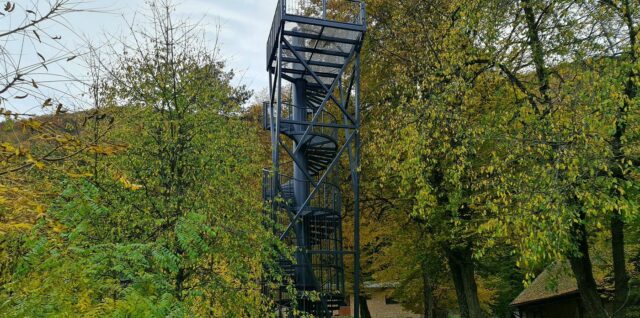 Horná veža zipline dráhy Gombasek