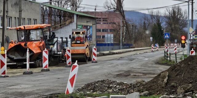 Rekonštrukcia cesty v Hnúšti