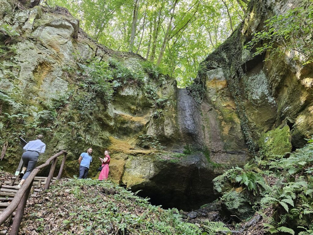 Kamenná izba, Šiatorská Bukovinka