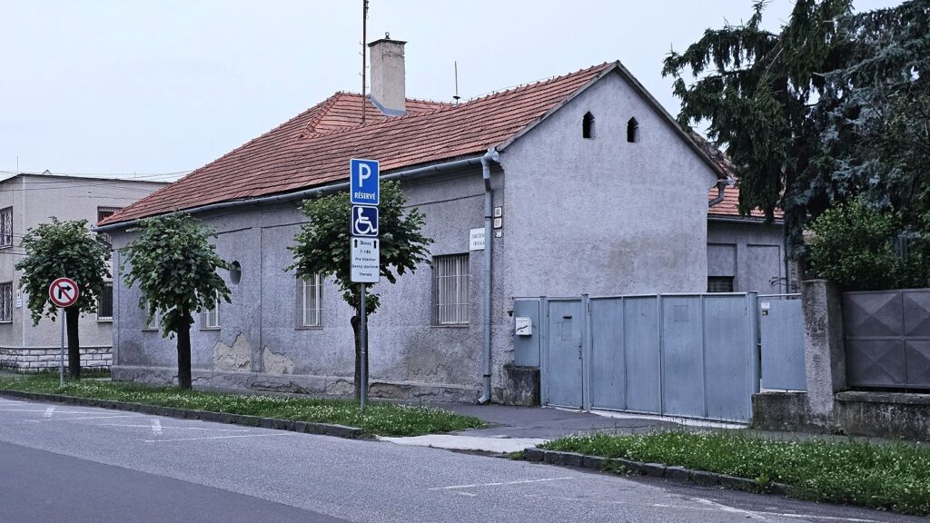 Vienala Rimavská Sobota, Bugárov dom, budova