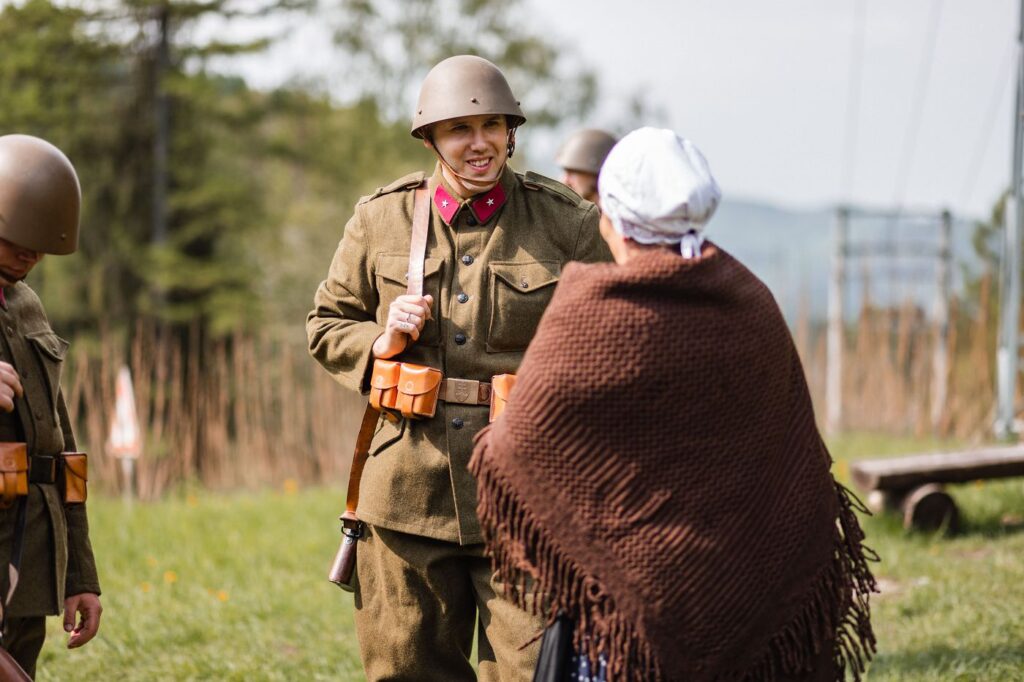Povstanie, povstalecká jeseň, vojak