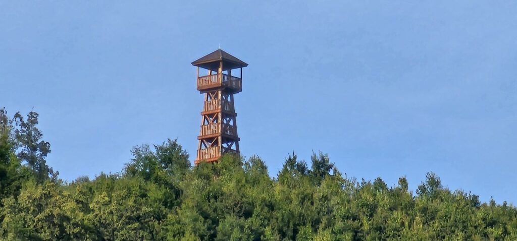 Rozhľadňa Revúca, Šturmanova hora