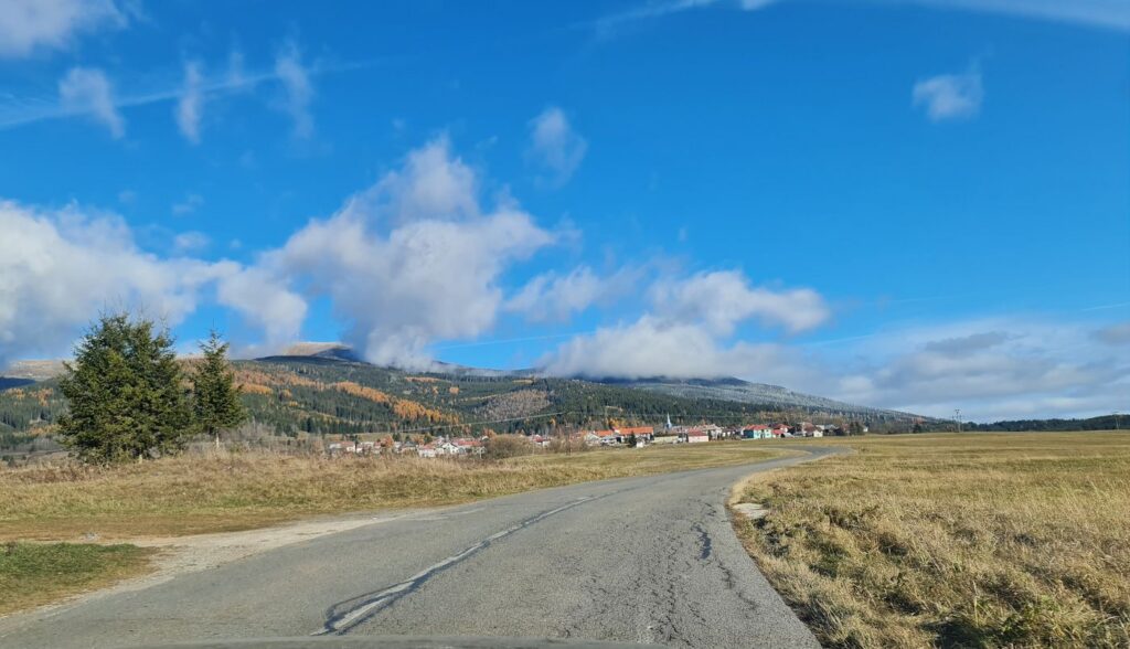 Šumiac a Kráľova hoľa, cyklocesta