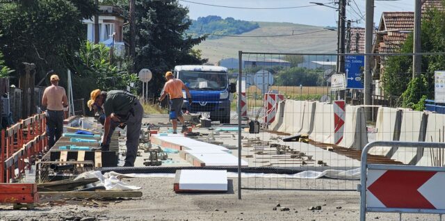 Práce na moste, Tornaľa, rekonštrukcia, obnova, práce na ceste