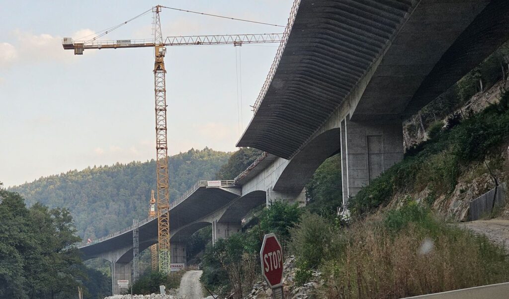 Výstavba R2 Kriváň - Mýtna