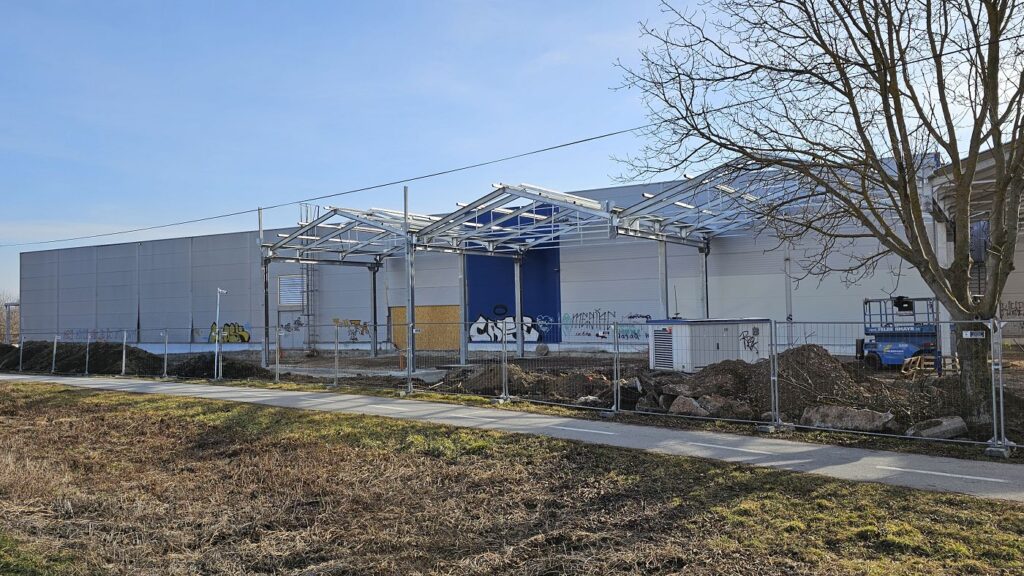 Bývalá Hypernova, budúce OBI RImavská Sobota