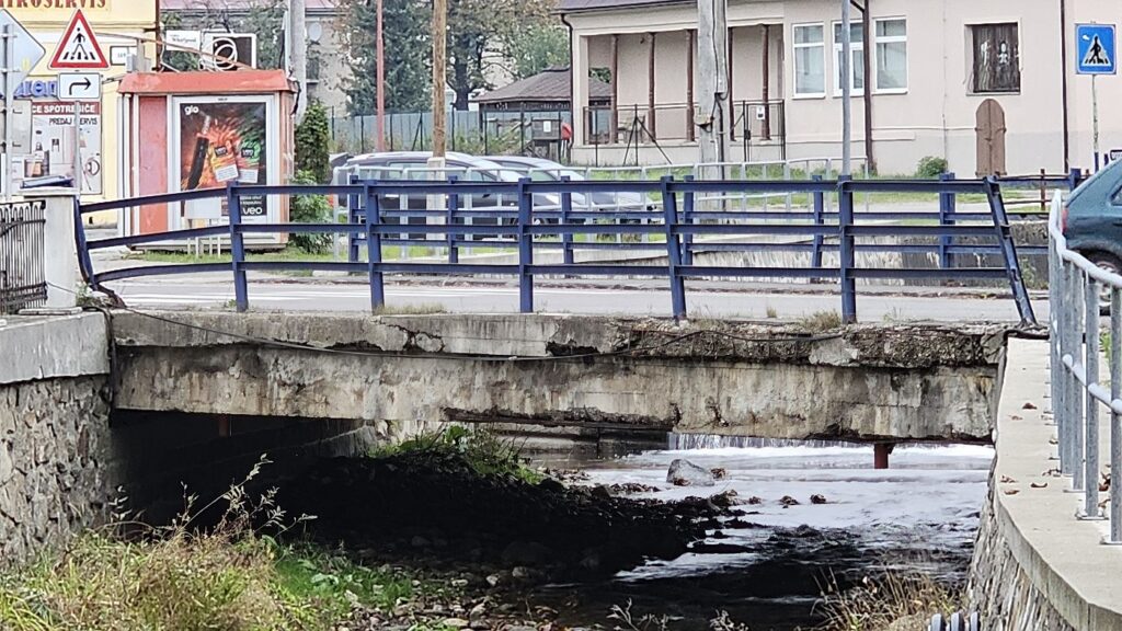 Most cez Zdychavu v meste Revúca