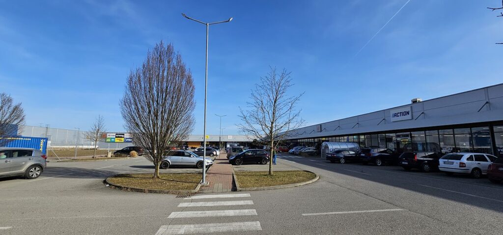 Obchodná zóna Spektrum v meste Rimavská Sobota