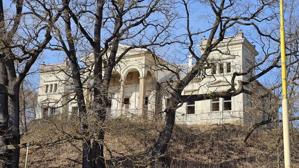 Prónayovský kaštieľ Lučenec