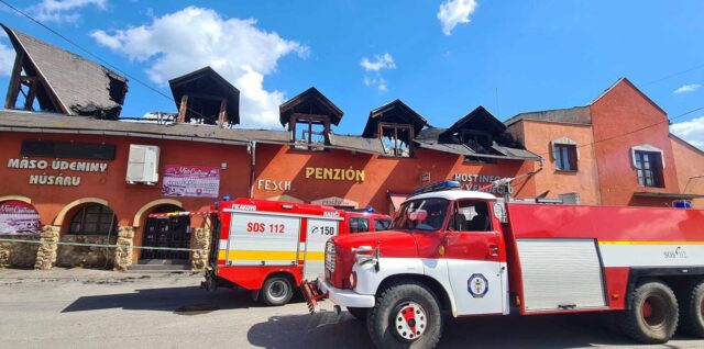 Požiar Fiľakovo, budova centrál, dobrovoľní hasiči Fiľakovo
