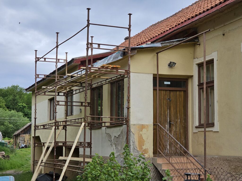 Práce na kultúrnom dome v Rimavskej Bani