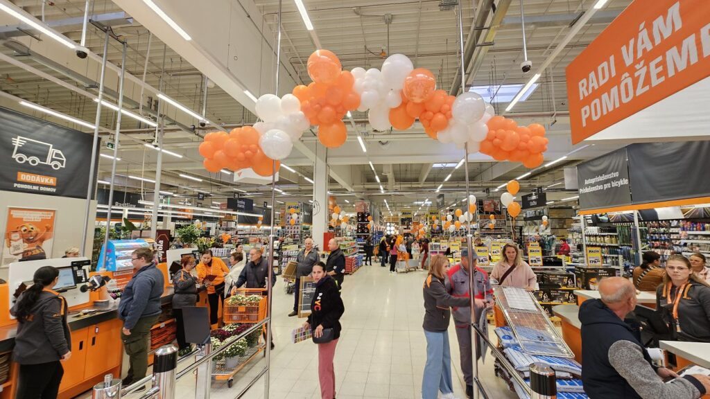 OBI Rimavská Sobota - vchod