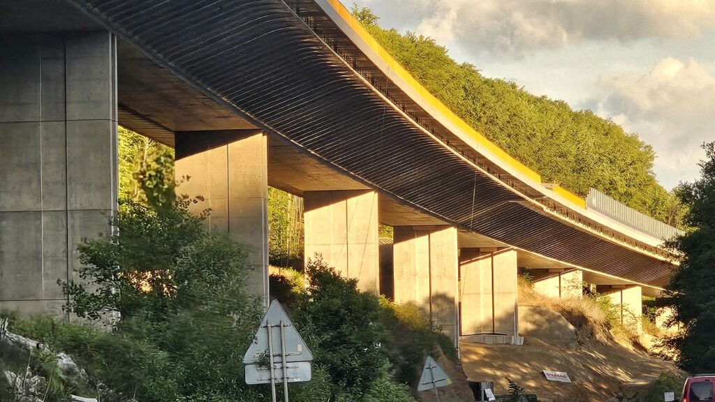 Estakáda R2 Kriváň - Mýtna