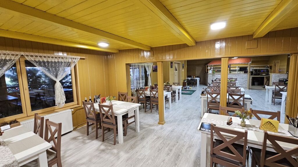 Reštaurácia Thien Ha Quán II - interiér (bývalý motorest Cieľ)