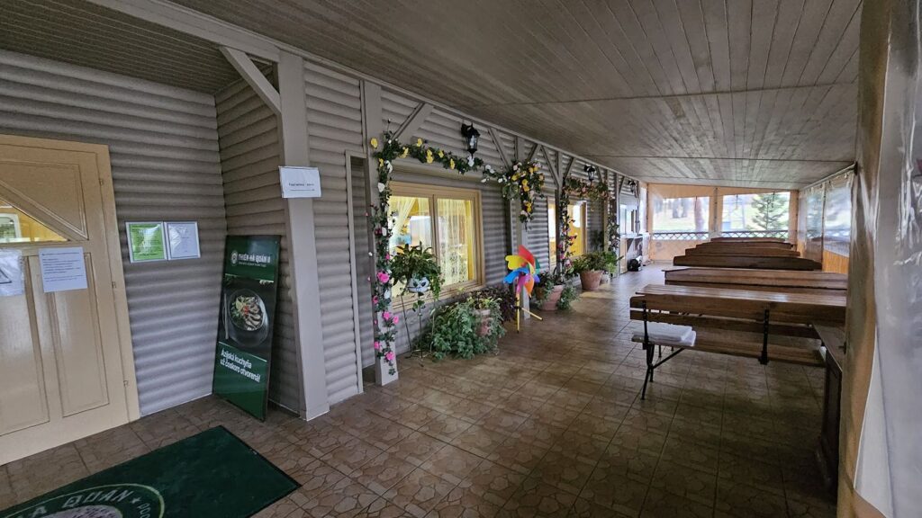 Reštaurácia Thien Ha Quán II - terasa