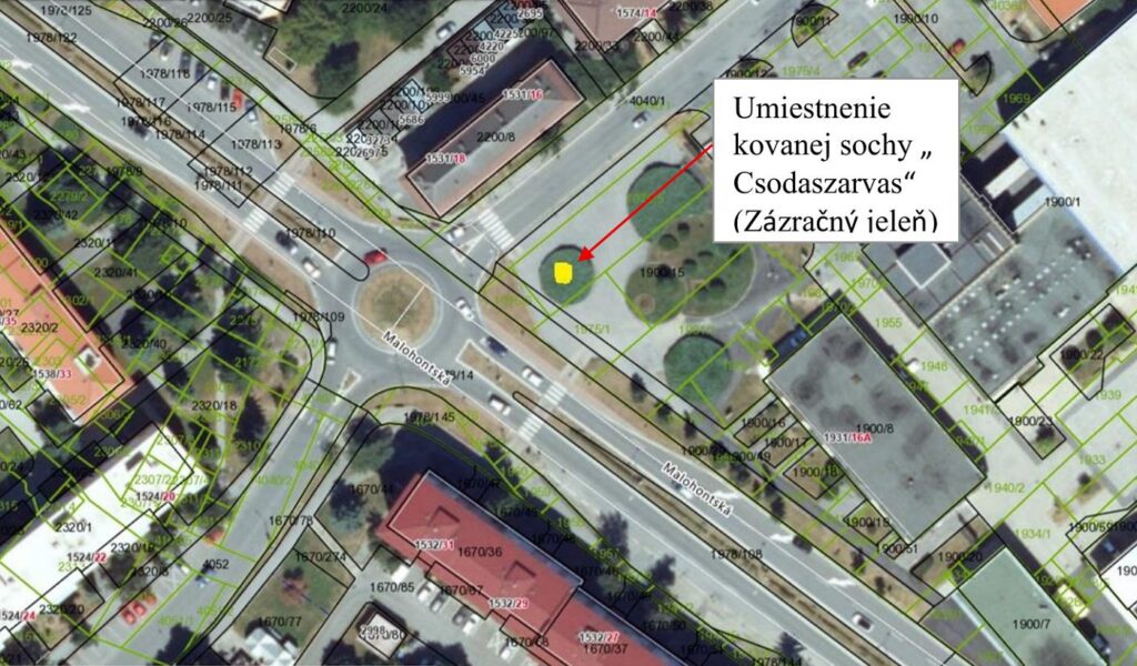 Umiestnenie sochy neďaleko kruhového objazdu na križovatke Malohontskej a Jánošíkovej ulice