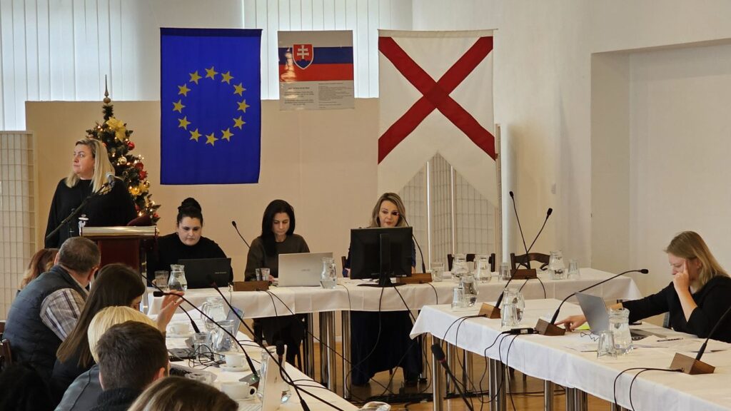 Decembrové asadnutie MsZ Revúca viedla viceprimátorka Lucia Medvecová 