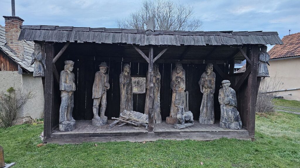 Drevený Betlehem, ktorý vytvoril