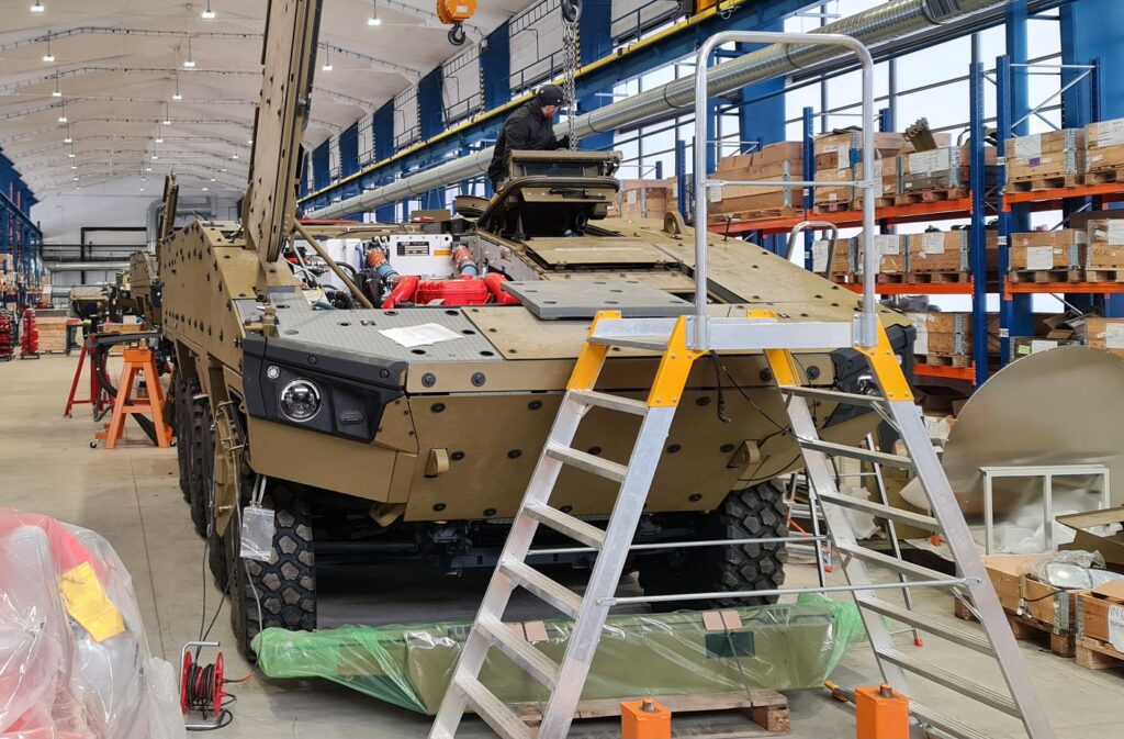 Obrnené bojové vozidlo Patria 8x8