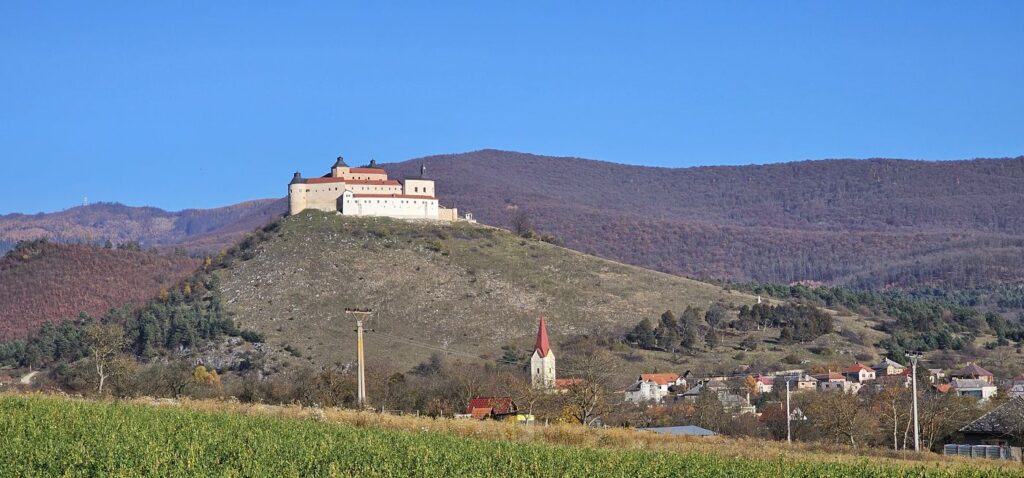 Hrad Krásna Hôrka a Krásnohorské Podhradie