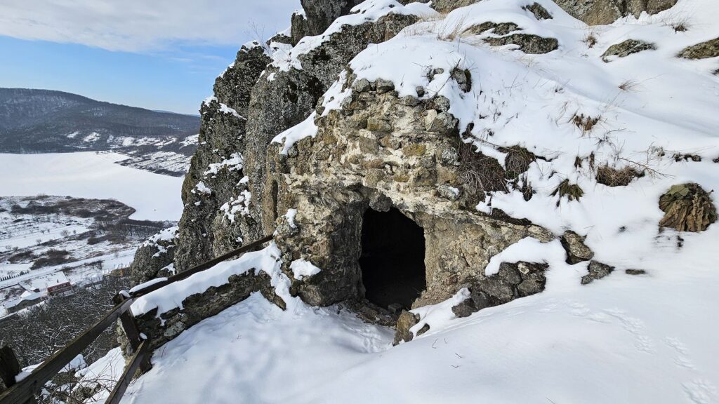 Pivnica na hrade Hajnáčka
