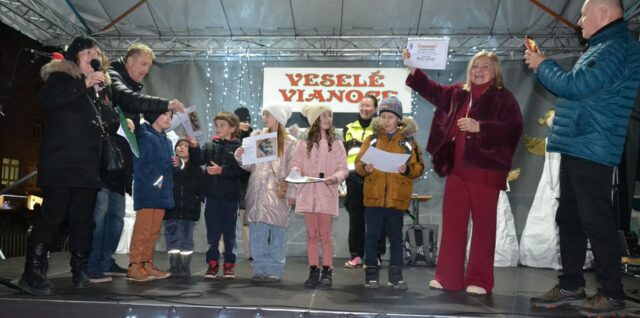 Vianočný anjel mesta Lučenec, anjelov