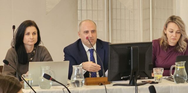 Lucia Búšová, Július Buchta, Lucia Medvecová