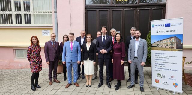 Predstavitelia BBSK a GMM po tlačovej konferencii