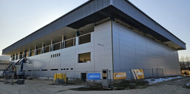 Zimný štadión v Rožňave počas rekonštrukcie