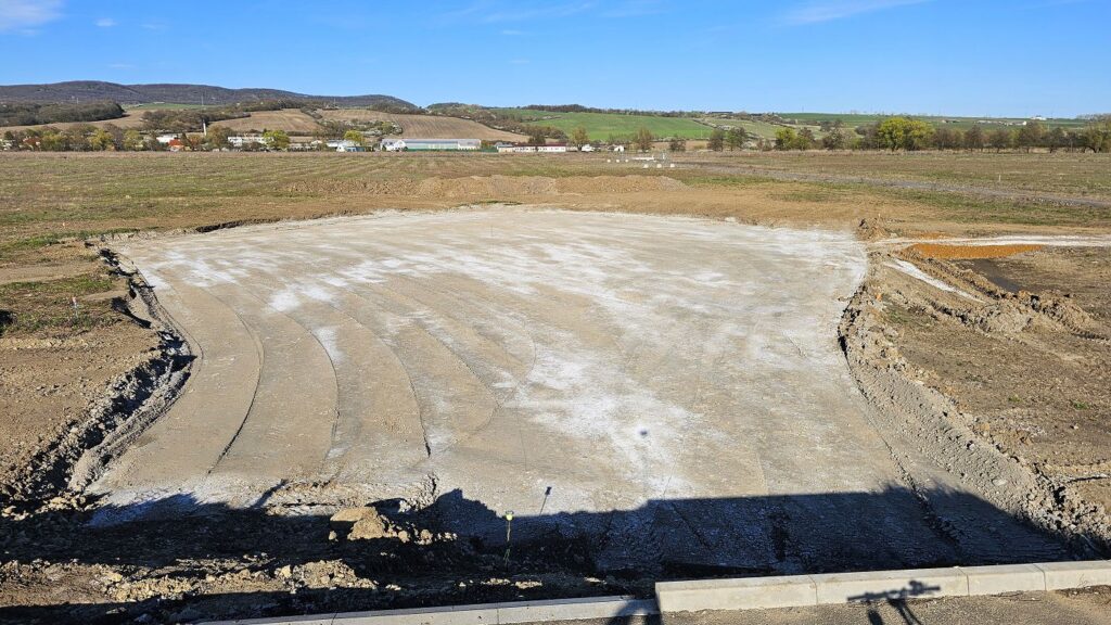 Nový kruhový objazd v Rimavskej Sobote - obratisko pre autobusy