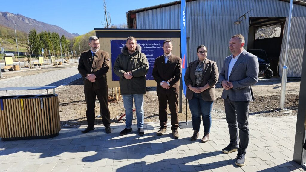 Predstavenie nového parkoviska v Muráni
