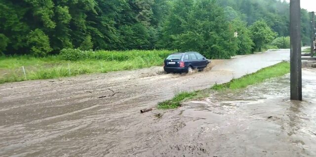 Vlkovo, Kokava nad Rimavicou, záplava, cesta