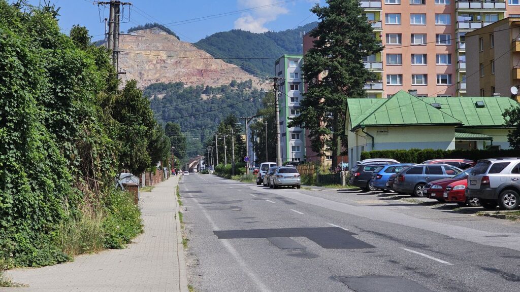 Cesta cez Tisovec