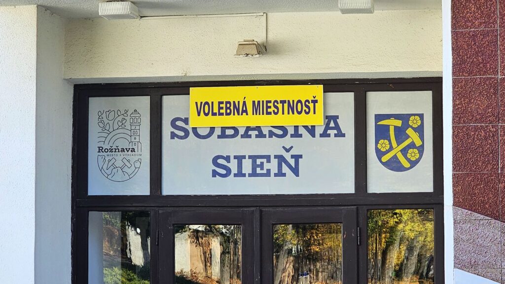 Volebná miestnosť, sobášna sieň
